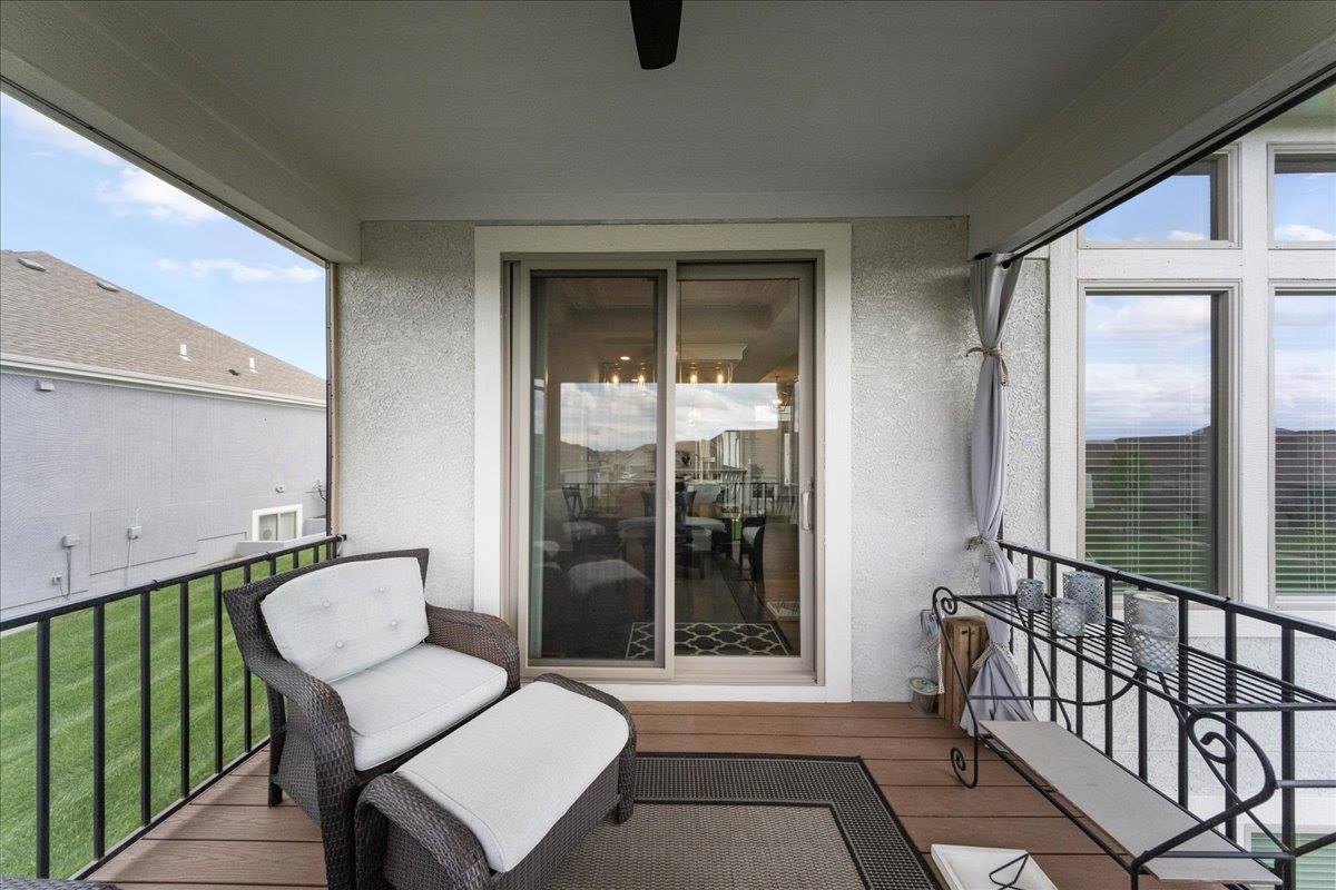 21736 W 116th Place, Olathe, KS 66061