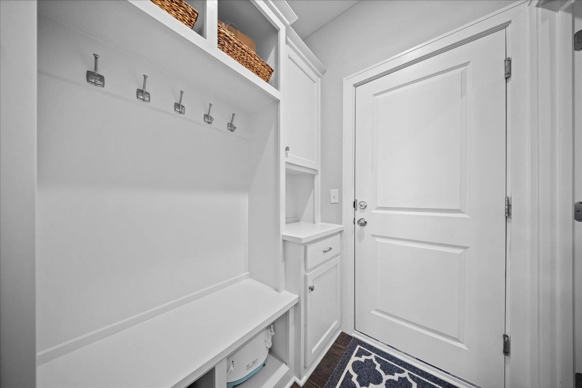 21736 W 116th Place, Olathe, KS 66061