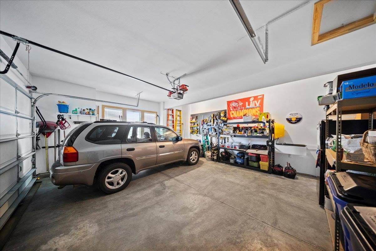 21736 W 116th Place, Olathe, KS 66061