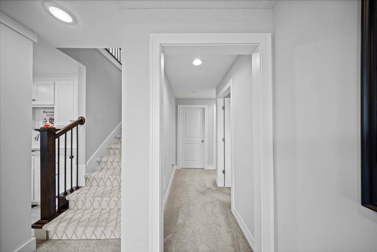 21736 W 116th Place, Olathe, KS 66061