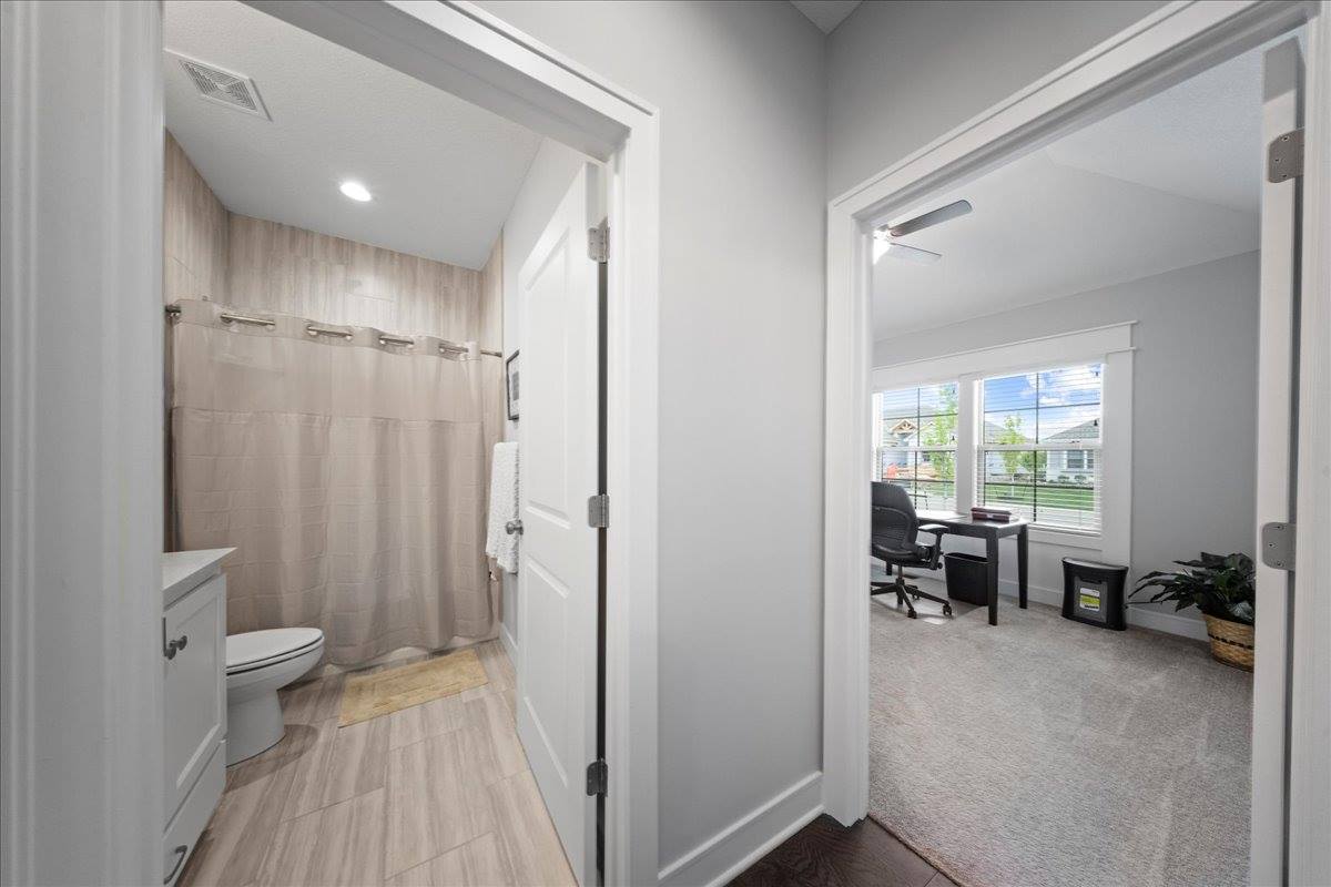 21736 W 116th Place, Olathe, KS 66061