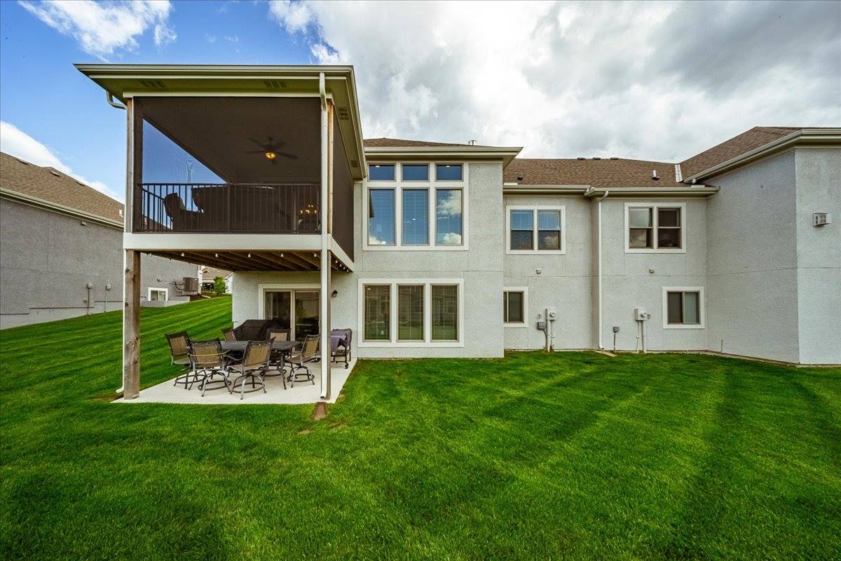 21736 W 116th Place, Olathe, KS 66061