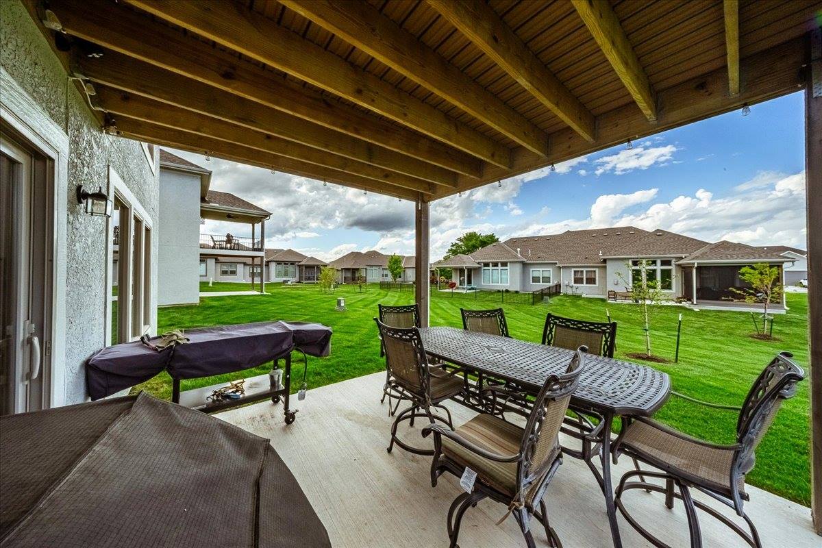 21736 W 116th Place, Olathe, KS 66061