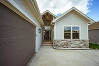 21736 W 116th Place, Olathe, KS 66061