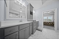 21736 W 116th Place, Olathe, KS 66061