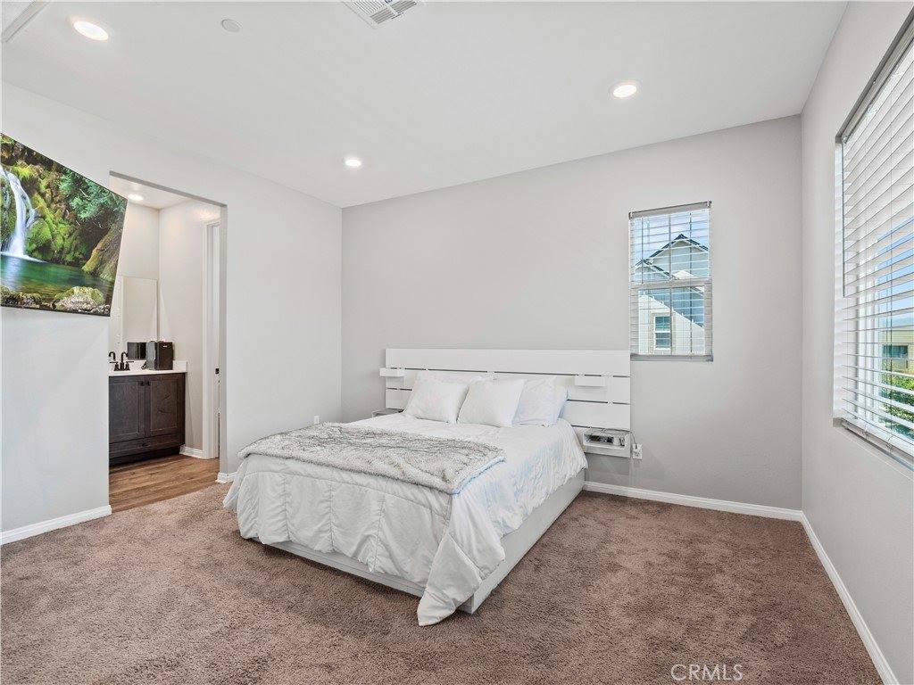 27004 Trail View Ln., Valencia, CA 91381