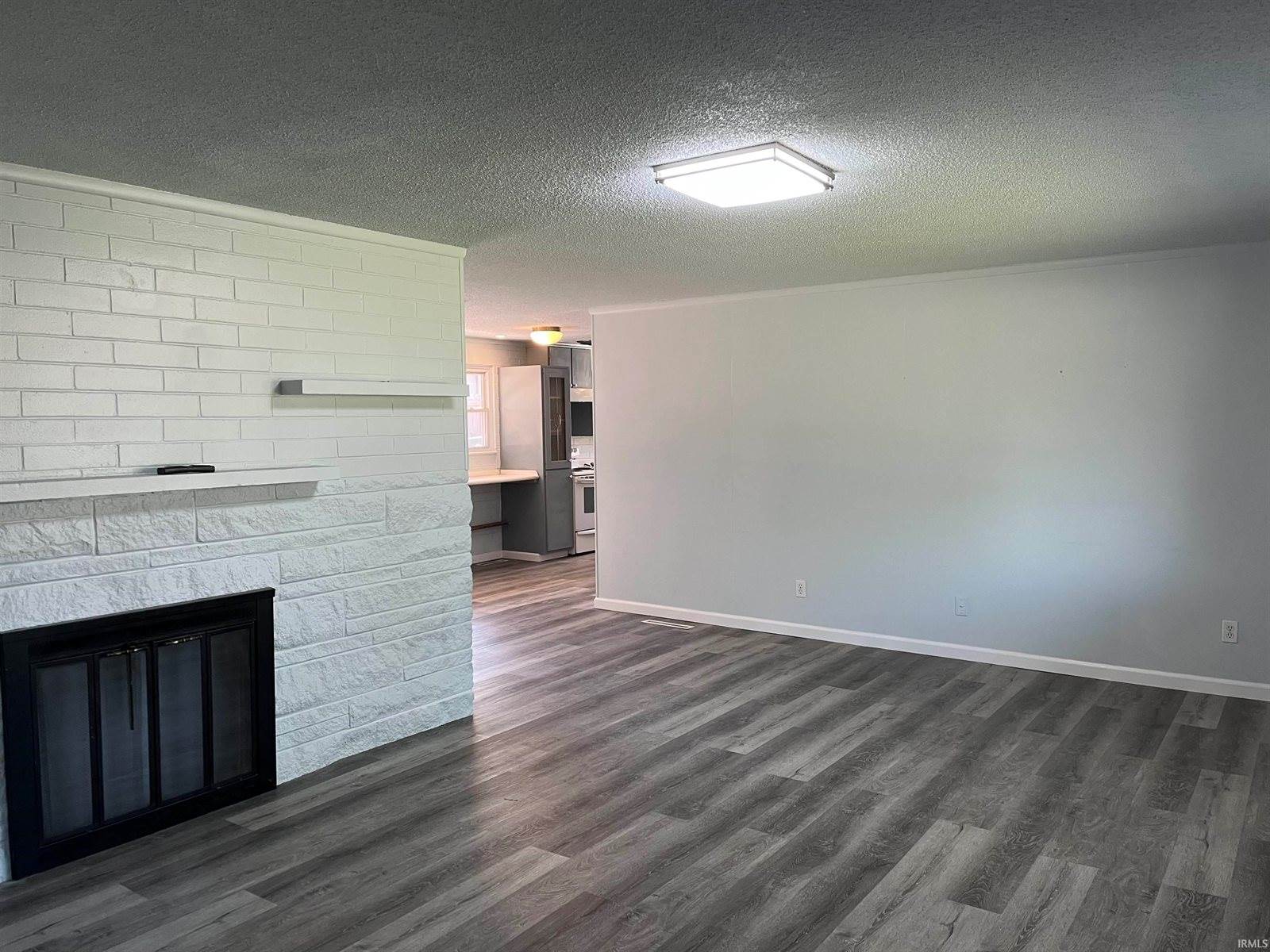 1130 N Bittersweet Lane, Muncie, IN 47304