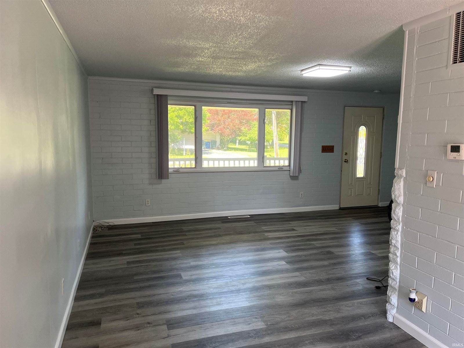 1130 N Bittersweet Lane, Muncie, IN 47304