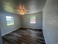 1130 N Bittersweet Lane, Muncie, IN 47304