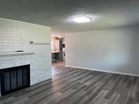 1130 N Bittersweet Lane, Muncie, IN 47304