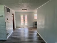 1130 N Bittersweet Lane, Muncie, IN 47304