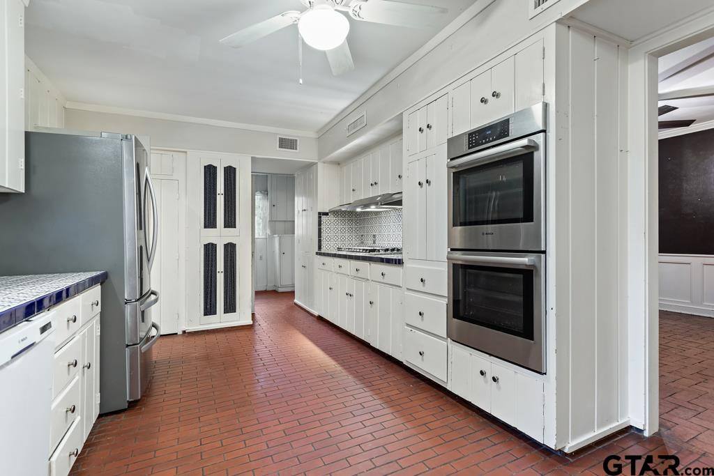 2318 S Chilton Ave, Tyler, TX 75701