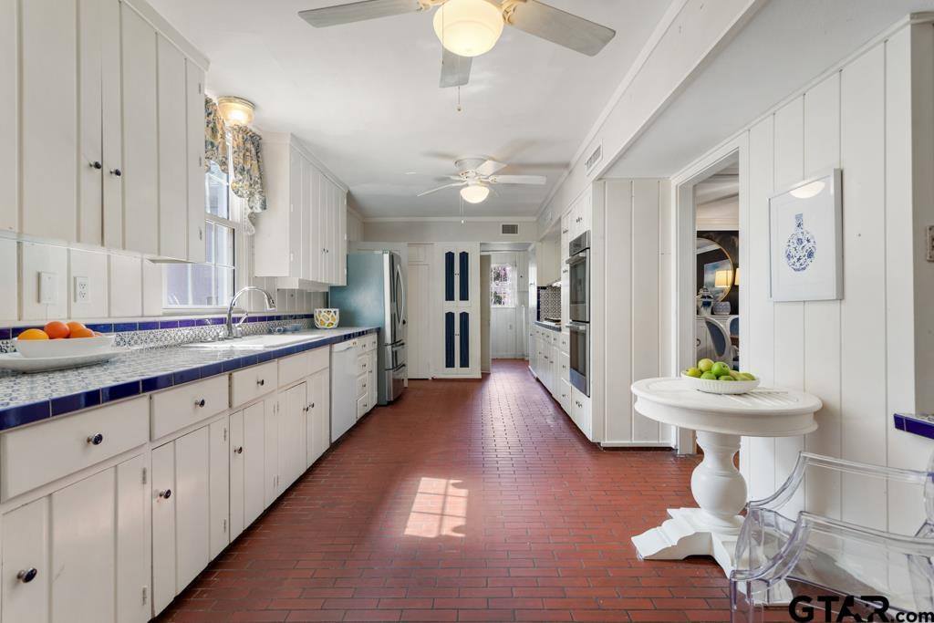 2318 S Chilton Ave, Tyler, TX 75701