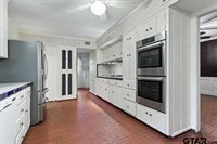 2318 S Chilton Ave, Tyler, TX 75701