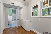 2318 S Chilton Ave, Tyler, TX 75701