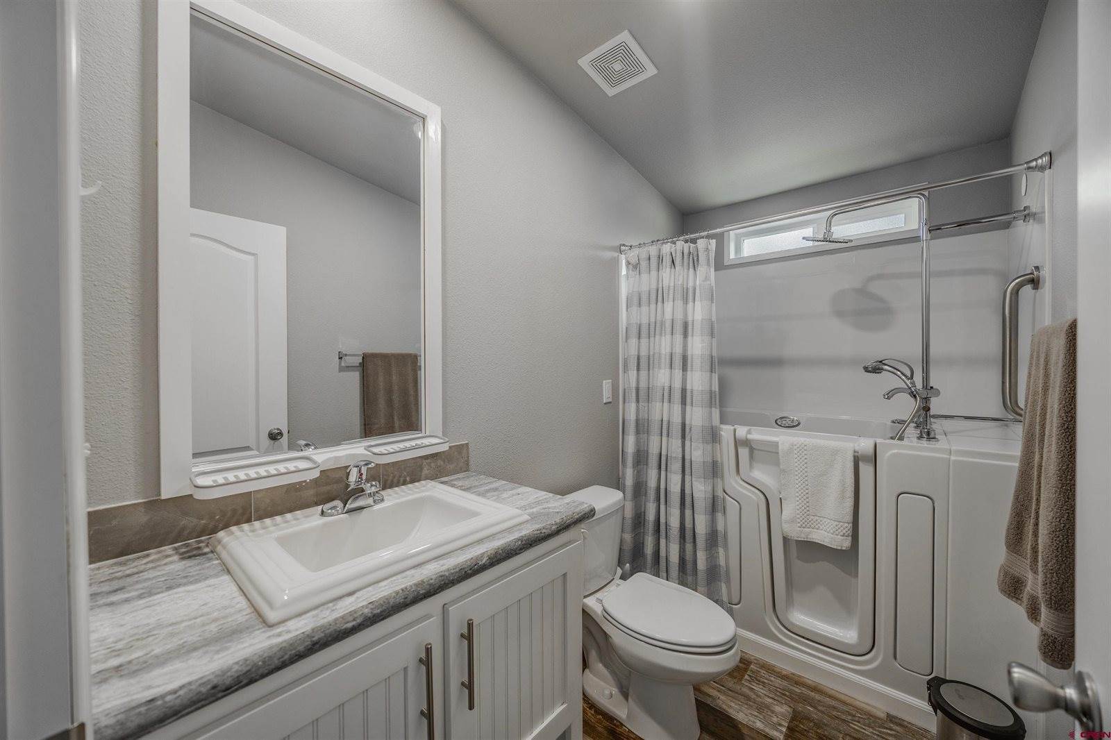 901 6530 Road, Montrose, CO 81401