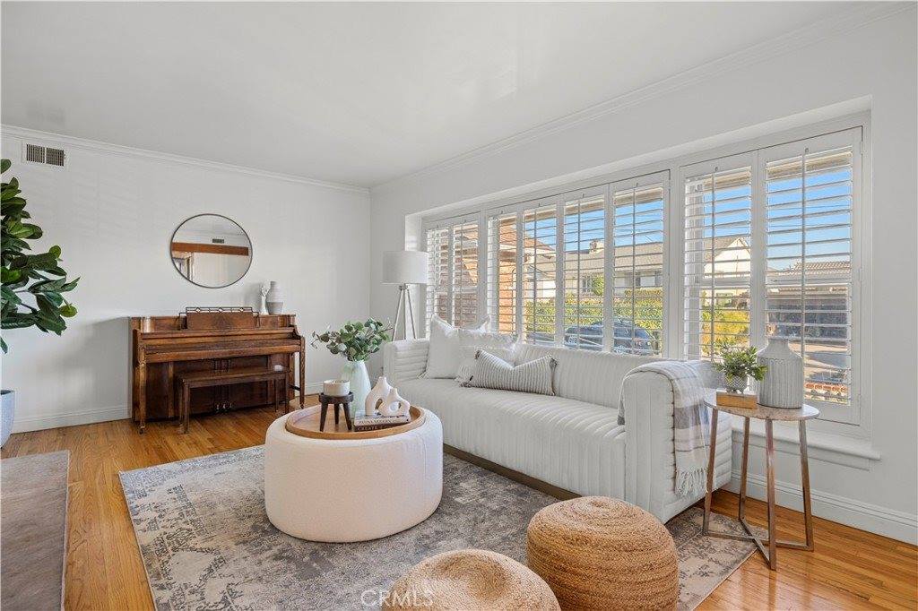 2135 Tondolea Lane, La Canada Flintridge, CA 91011