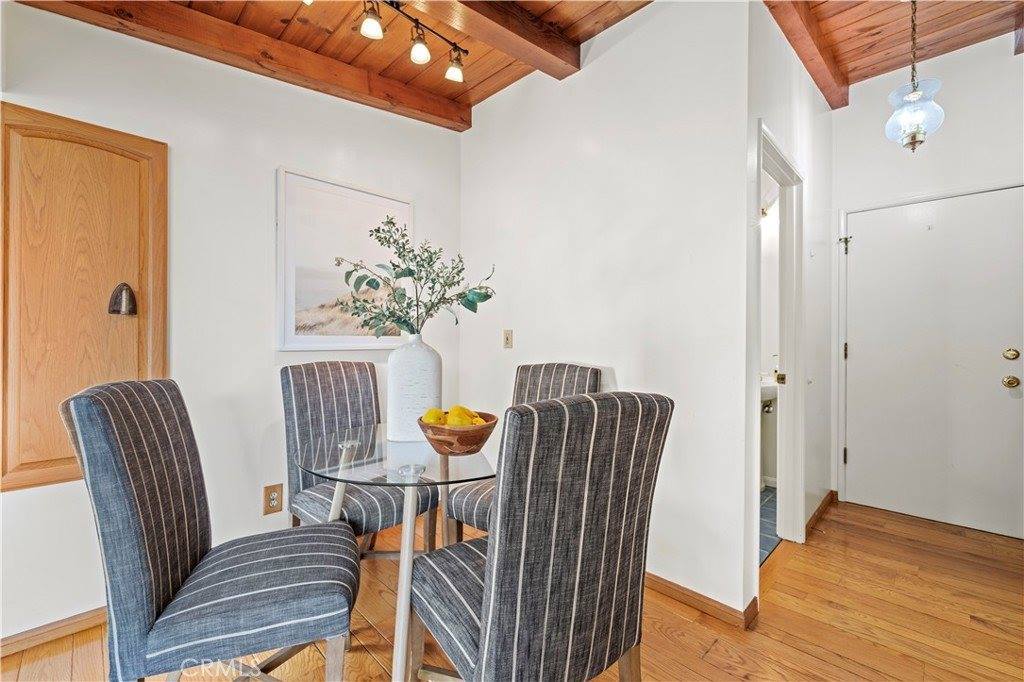 2135 Tondolea Lane, La Canada Flintridge, CA 91011