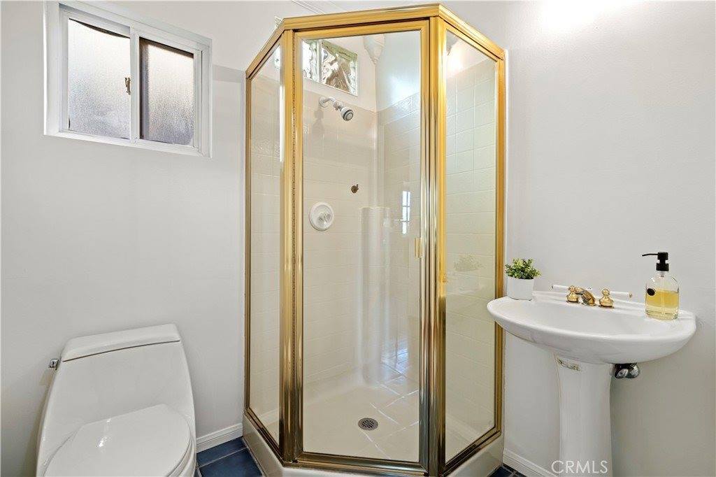 2135 Tondolea Lane, La Canada Flintridge, CA 91011