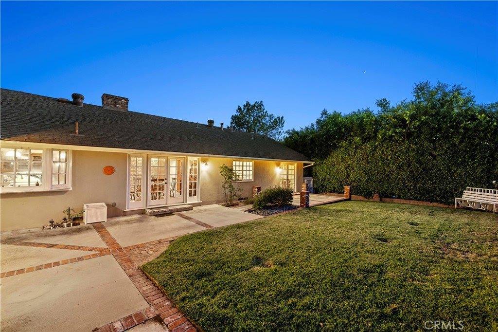 2135 Tondolea Lane, La Canada Flintridge, CA 91011