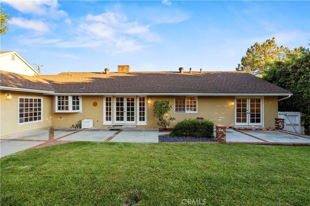 2135 Tondolea Lane, La Canada Flintridge, CA 91011