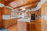 2135 Tondolea Lane, La Canada Flintridge, CA 91011