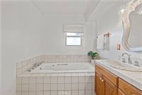 2135 Tondolea Lane, La Canada Flintridge, CA 91011