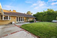 2135 Tondolea Lane, La Canada Flintridge, CA 91011