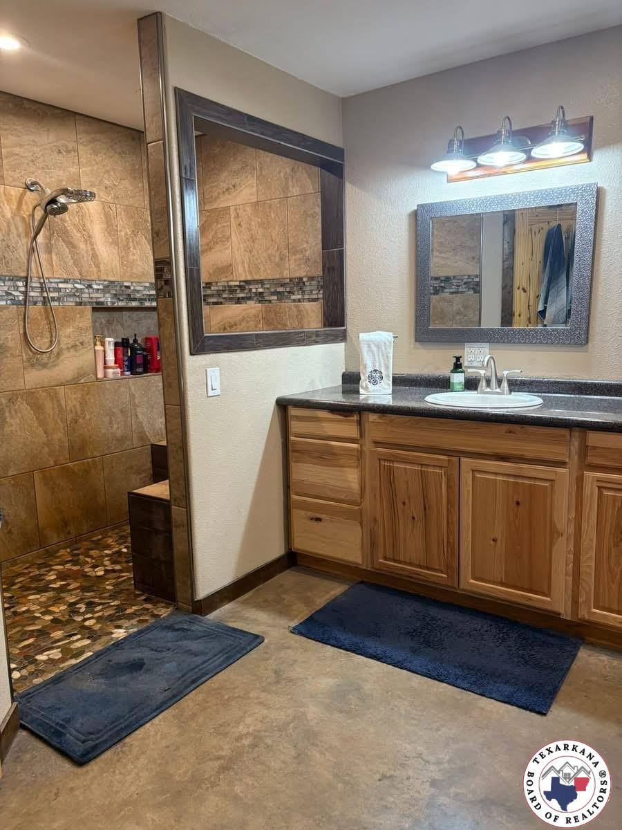 228 PR 1070, Doddridge, AR 71834