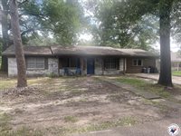 1921 East 40th, Texarkana, AR 71854