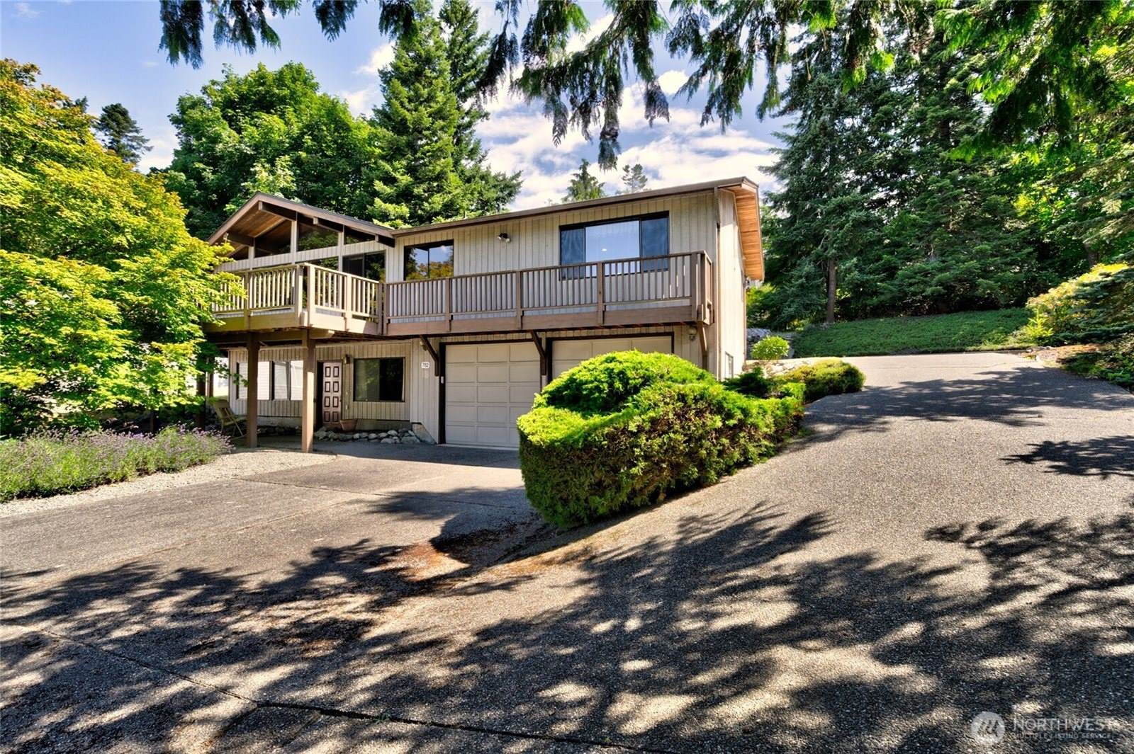 782 Lillooet Court, La Conner, WA 98257