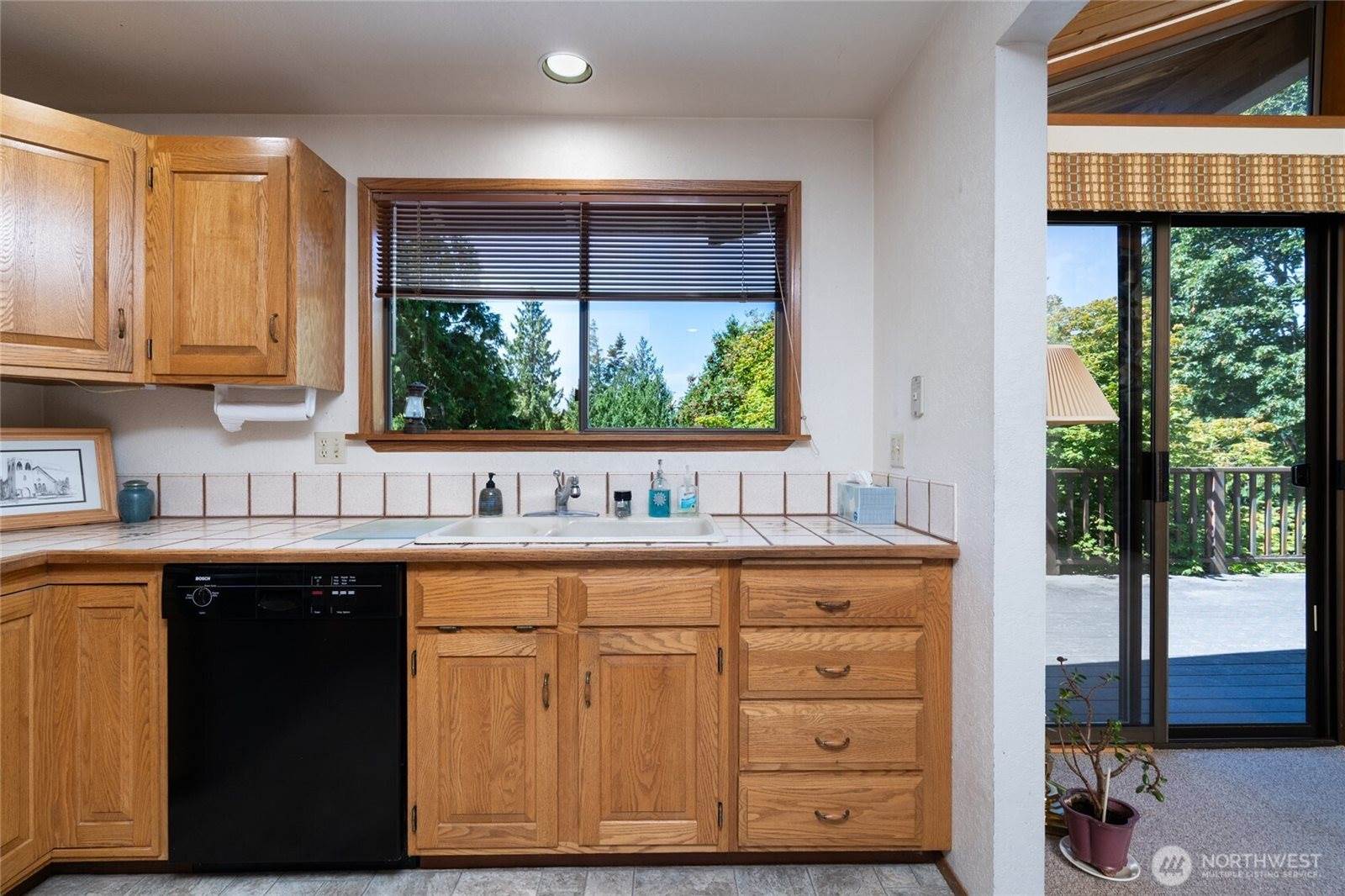 782 Lillooet Court, La Conner, WA 98257