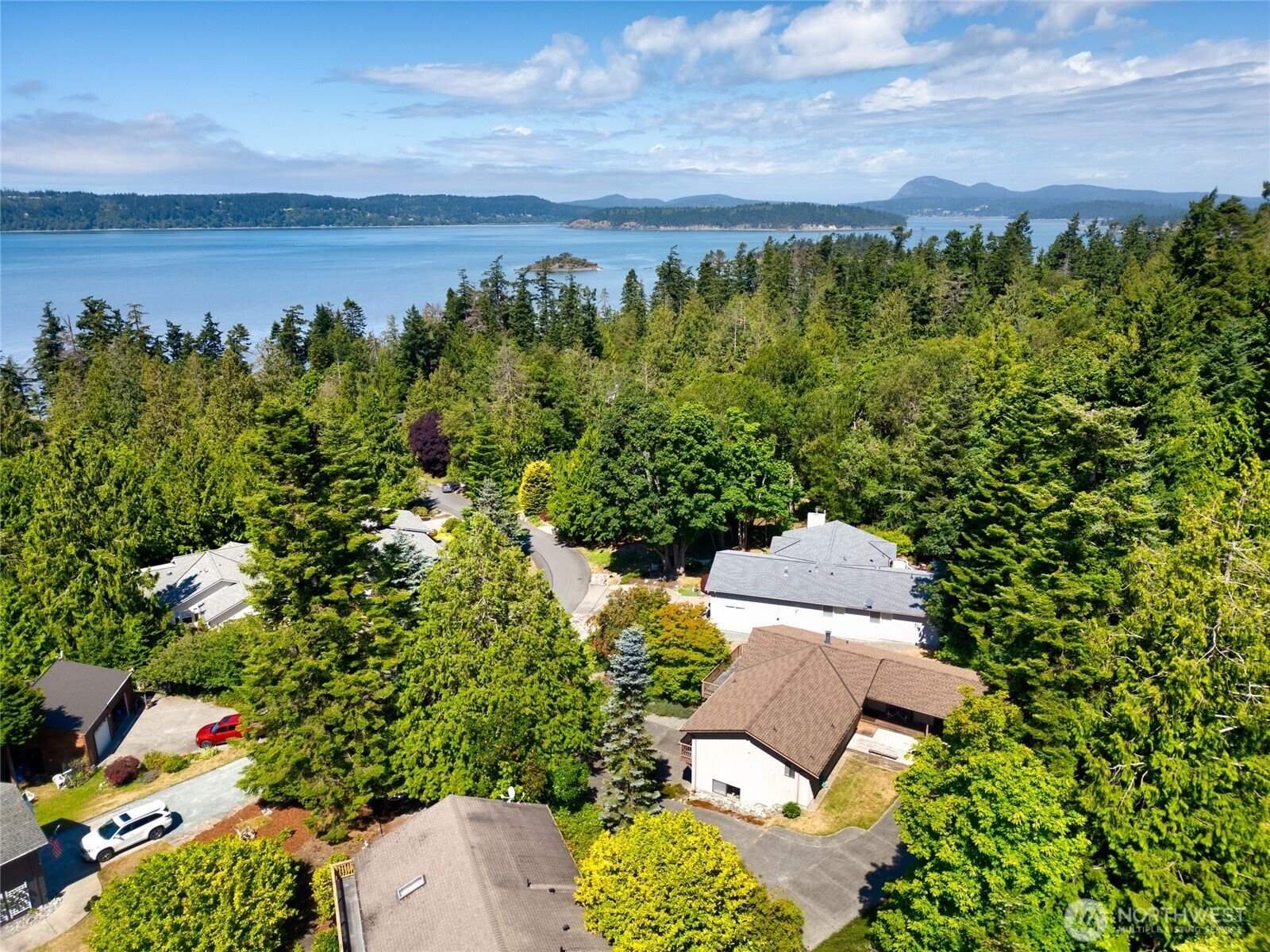 782 Lillooet Court, La Conner, WA 98257