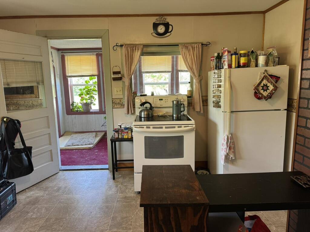 83 Hines Street, Washburn, ME 04786