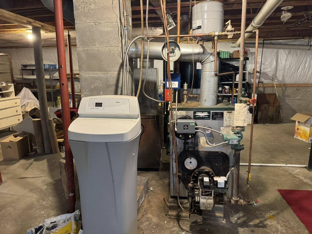 83 Hines Street, Washburn, ME 04786