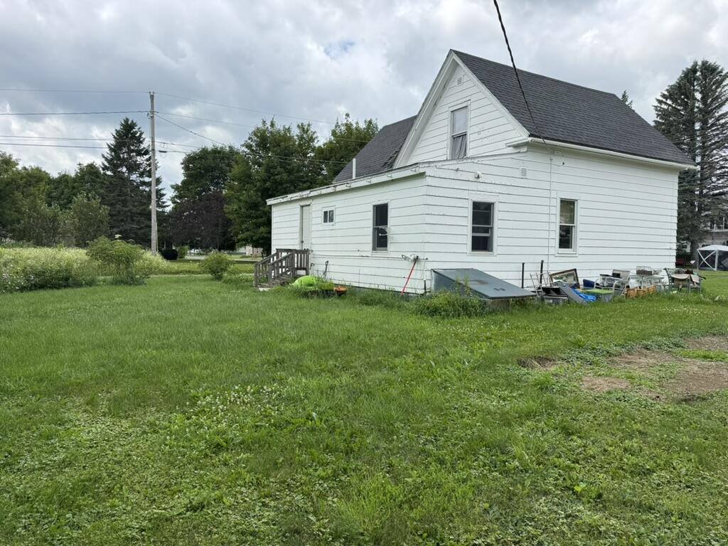 83 Hines Street, Washburn, ME 04786