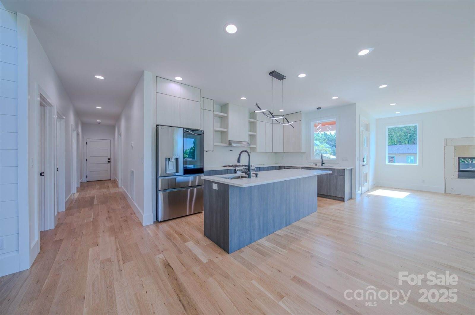 133 South Grove Street, Asheville, NC 28801