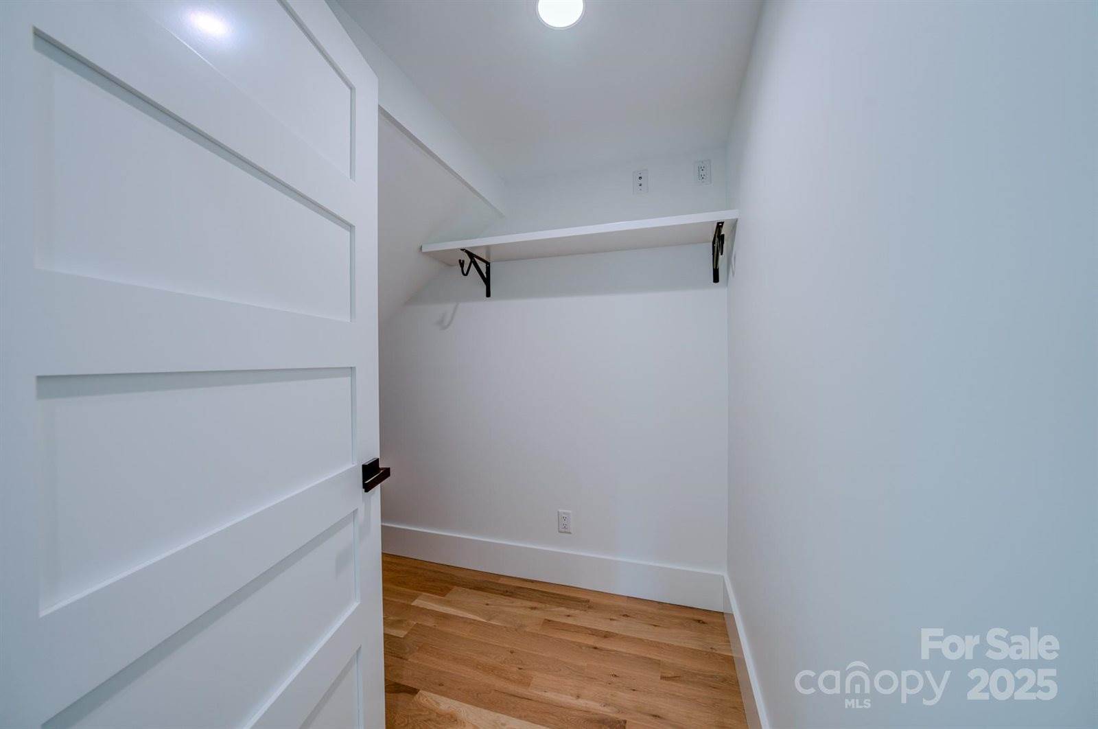 133 South Grove Street, Asheville, NC 28801