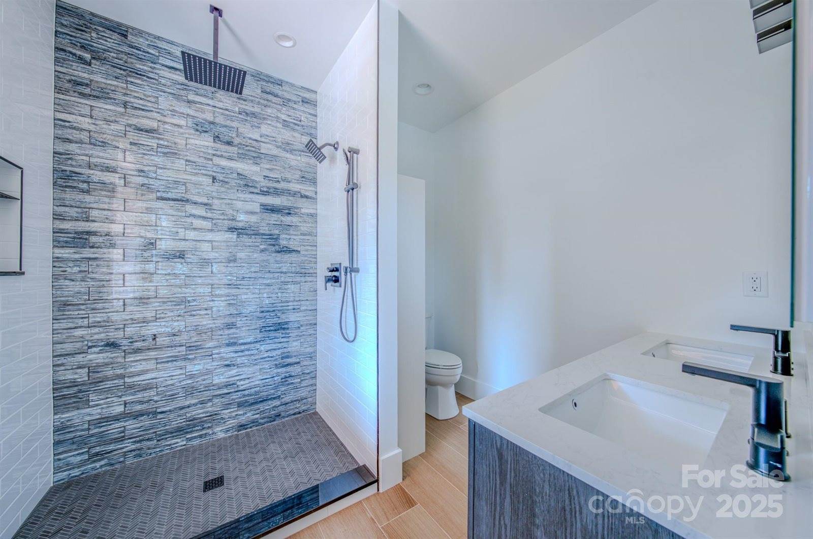 133 South Grove Street, Asheville, NC 28801