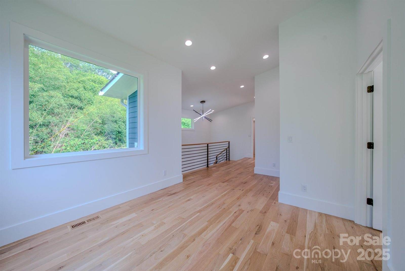 133 South Grove Street, Asheville, NC 28801