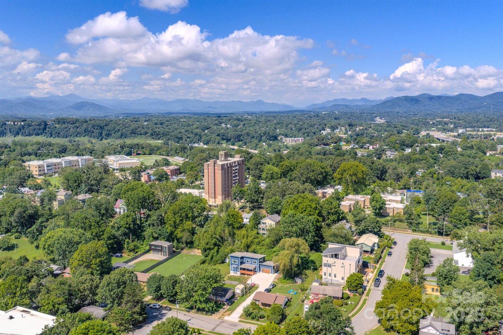 133 South Grove Street, Asheville, NC 28801