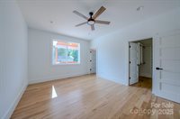 133 South Grove Street, Asheville, NC 28801