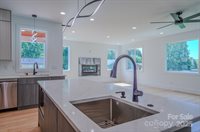 133 South Grove Street, Asheville, NC 28801