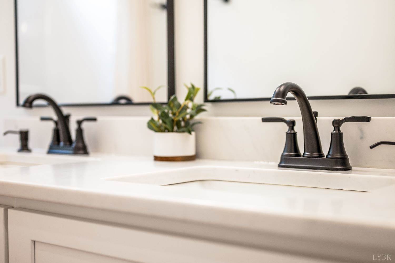 2262 Hooper Road, Forest, VA 24551