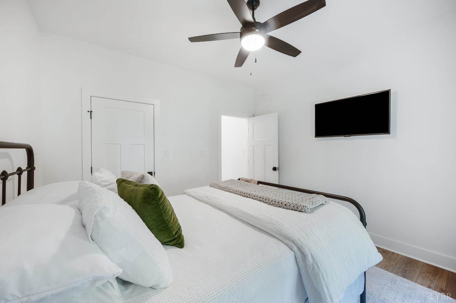 2262 Hooper Road, Forest, VA 24551