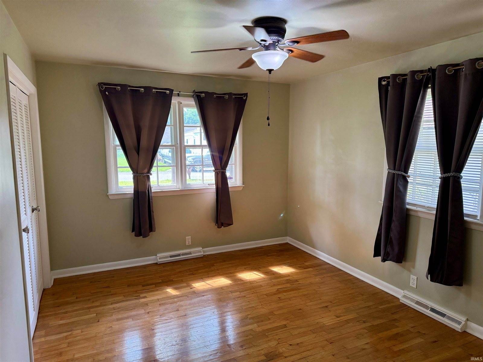 1212 N Wildwood Lane, Muncie, IN 47304