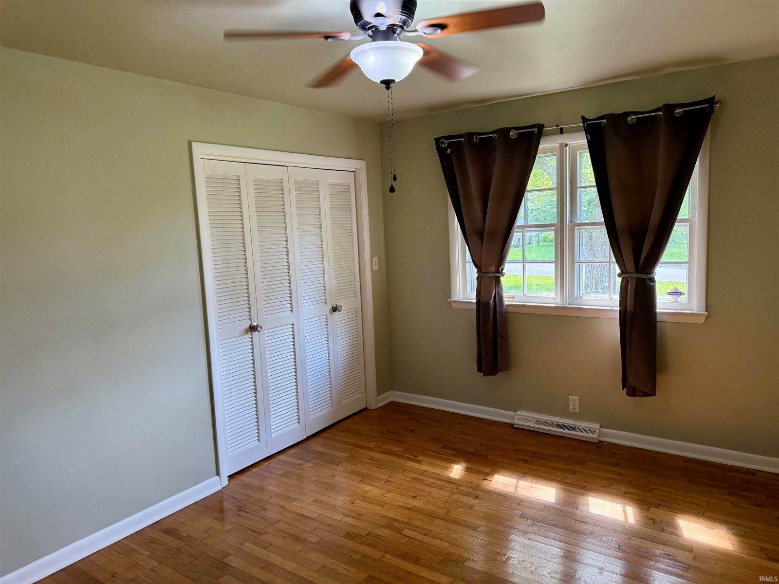 1212 N Wildwood Lane, Muncie, IN 47304