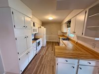 1212 N Wildwood Lane, Muncie, IN 47304