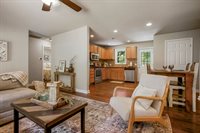 6414 W 82nd St, Overland Park, KS 66203