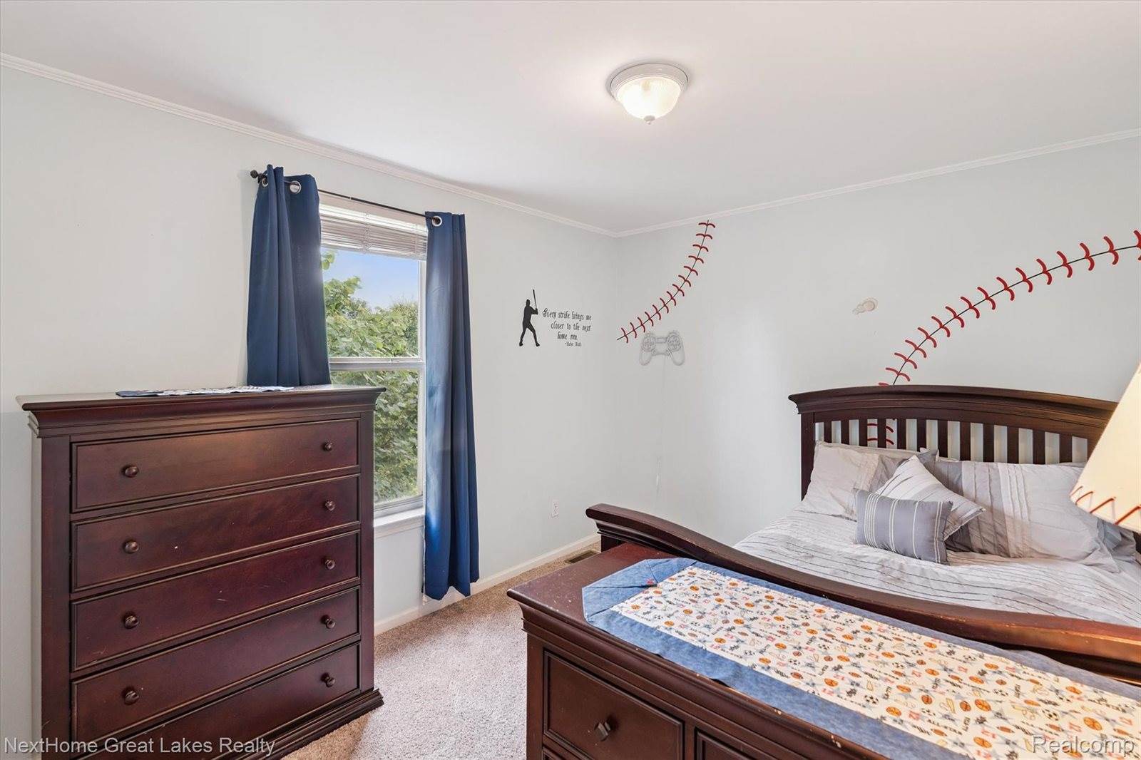 4900 Meadow Crest Circle, Holly, MI 48442